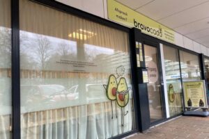 locatie medische keuring groot rijbewijs en taxi en keuringsarts rijbewijs van de buitenkant bij bravocado